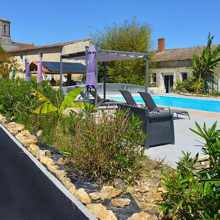 Gites Jardin-Darcy - Piscine Au Sel Bois Exterior photo
